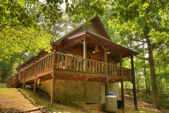 Bear Creek Lodge - Image 1